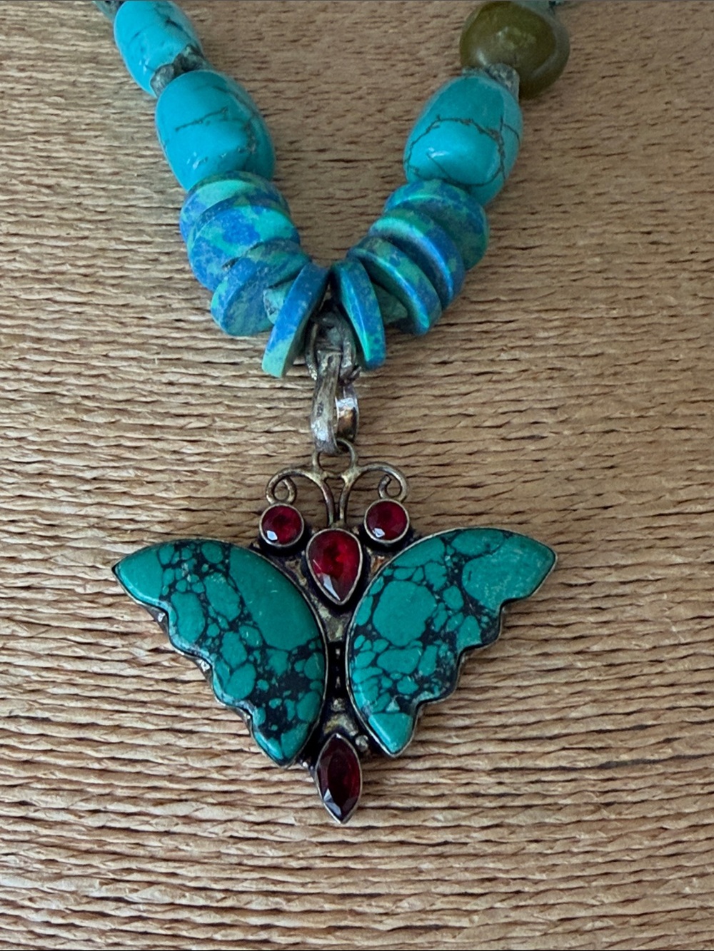 Exquisite turquoise and garnet sterling silver butterfly pendant with turquoise - Picture 12 of 16